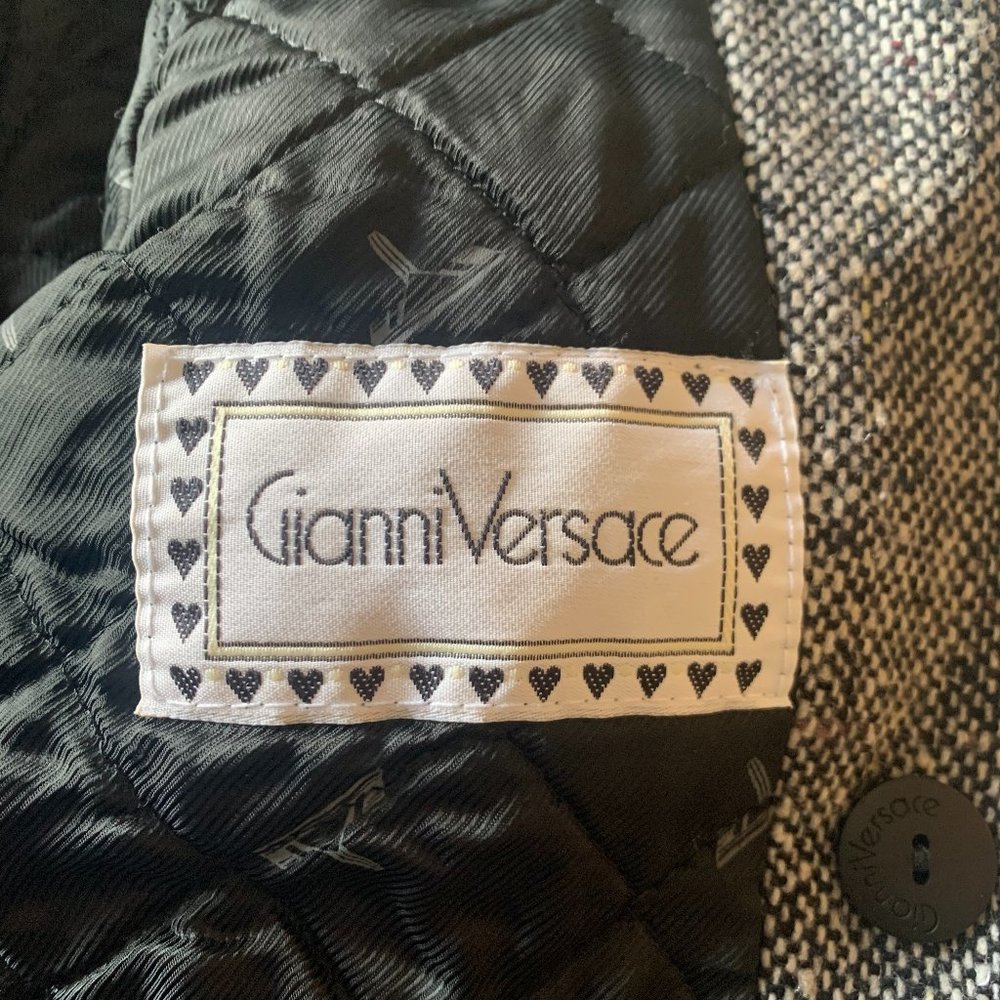 Gianni Versace - Picture 3 of 5